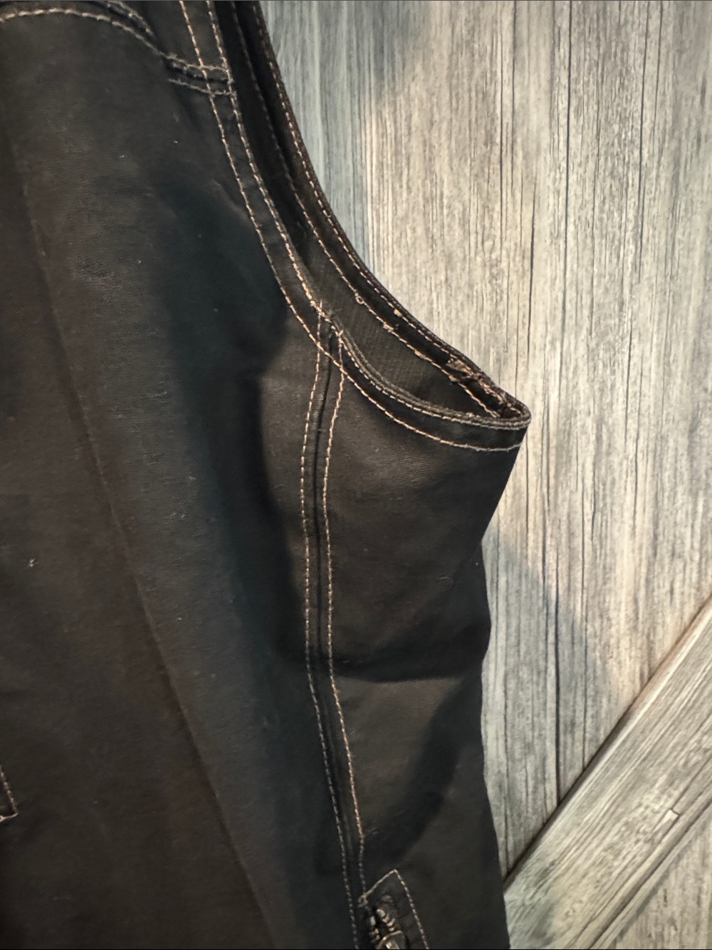 Kuhl Men's Dark Brown Zip-Front Canvas Vest - Picture 6 of 7
